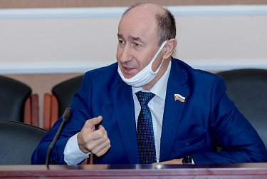Депутаты поедут в территории 